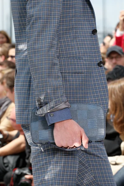 Look 42